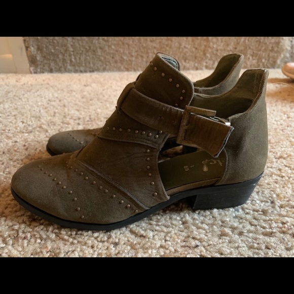 Green ankle booties - Picture 2 of 3